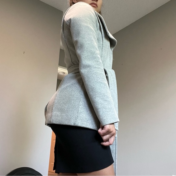 Light grey Babaton jacket - Picture 3 of 16